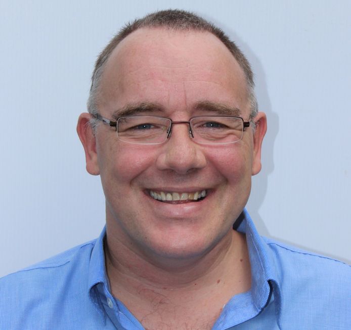 Rob Pyne vond 30 jaar na zijn duikongeval zijn portemonnee terug.