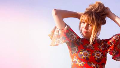 Janne Schra komt met nieuw album OK