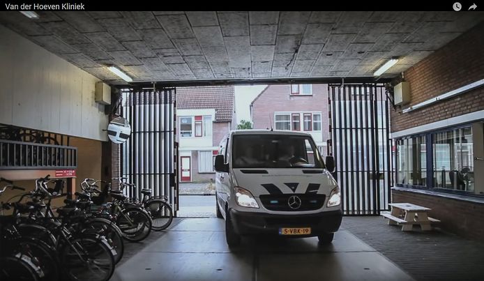 Van Der Hoeven Kliniek, still uit promotievideo