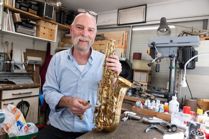 Edgar Lerk: ,, Ik krijg inmiddels instrumenten aangeboden uit alle uithoeken van Nederland.”