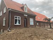 Wéér tien woningen erbij in Ooij: vanaf volgend jaar huizen in monumentale schuur aan Kerkdijk