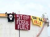 Extinction Rebellion hangt anti-Shell-spandoeken op
