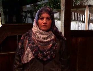 #NoHijabDay: vrouwen filmen hoe ze hoofddoek in brand steken