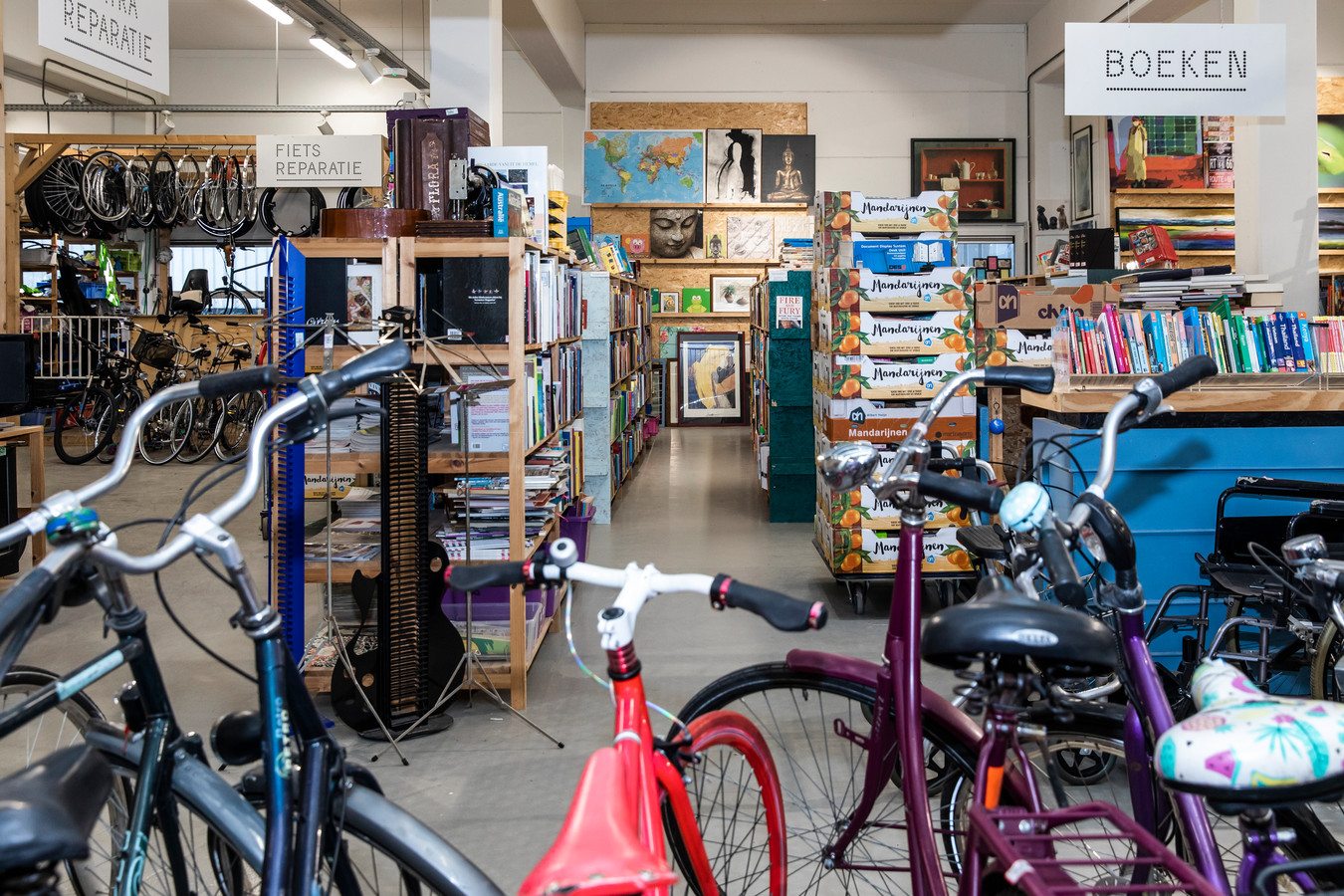Kringloopwinkel RataPlan moet opening in Arnhem uitstellen; spullen inleveren kan al wel Foto