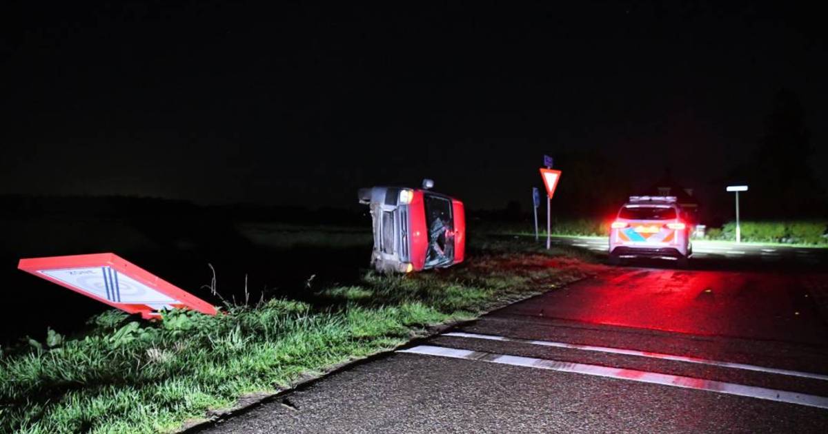 Automobilist crasht op Provincialeweg Vogelwaarde | Zeeland | bndestem.nl - BN DeStem