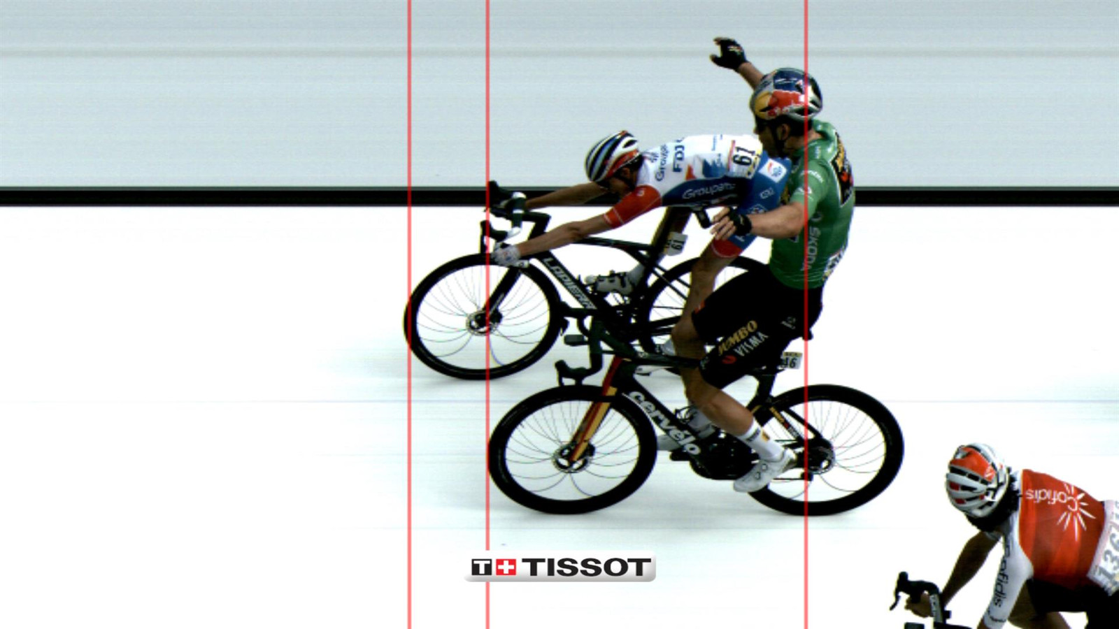 wout van aert viert al feest maar david gaudu wint de rit lachen als