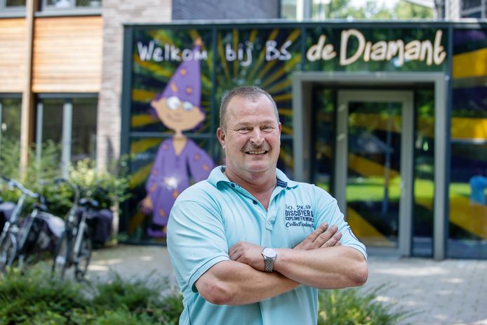 Theo Swinkels is na 20 jaar ouder af op de Diamant. Nu dochter Anouk na de vakantie naar de middelbare school gaat, komt Theo er ook niet meer.