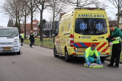 Jongetje op step aangereden door bestelbus in Teteringen
