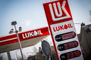 Een tankstation van het Russische bedrijf Lukoil in Geldrop.