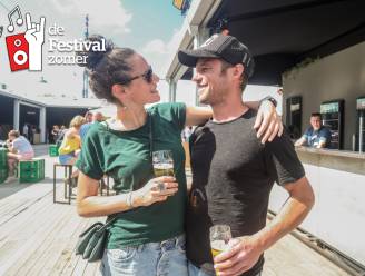 IN BEELD. Mathias Coppens viert de liefde op Rock Werchter, ook deze BV’s zijn van de partij