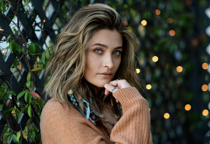 Paris Jackson se confie sur son enfance: "Ça ne se ...