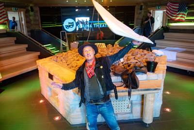 Saunafans naar Thermen Berendonck voor WK Opgieten: ‘Ik bezoek zestien opgietingen per dag’