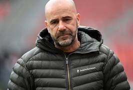 Bayer Leverkusen neemt ‘onvermijdelijk besluit’ en zet Peter Bosz op straat