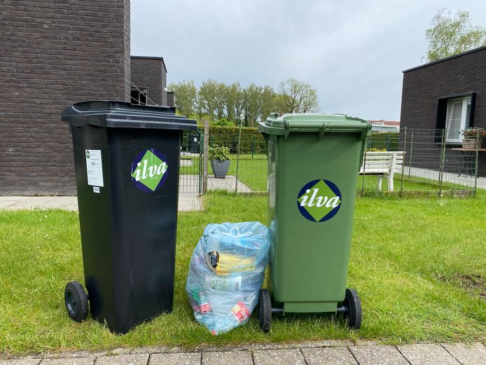 Un Nouveau Ne Trouve Vivant Dans Une Poubelle En France Faits Divers 7sur7 Be