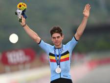 Wout Van Aert offre sa première médaille à la Belgique: “J'avais les jambes pour gagner"