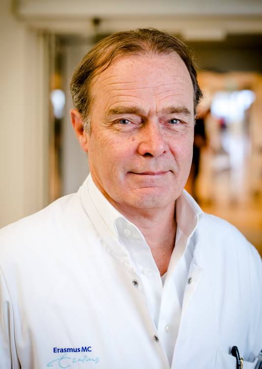 Prof. dr. Casper van Eijck,  chirurg in het Erasmus MC in Rotterdam en autoriteit op het gebied van alvleesklierkanker: 'Slag om de arm houden.'