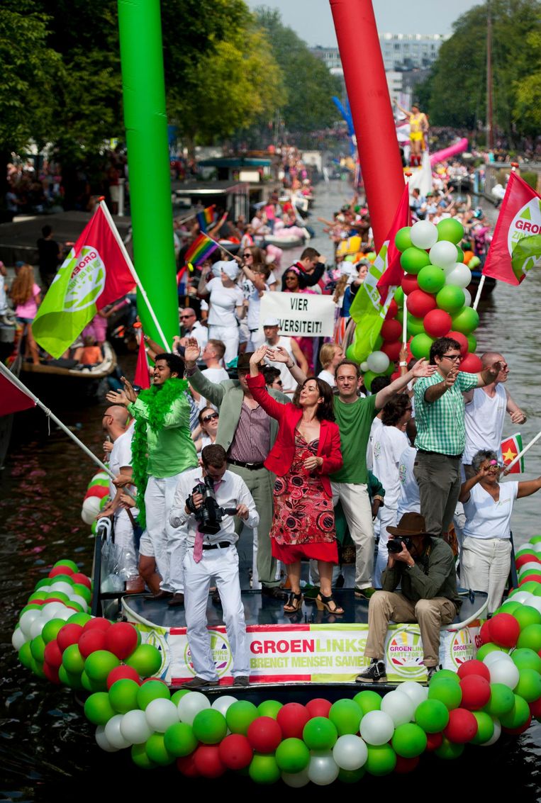 De boot van GroenLinks tijdens de Amsterdamse Gay Pride in 2012. Beeld An-Sofie Kesteleyn / de Volkskrant