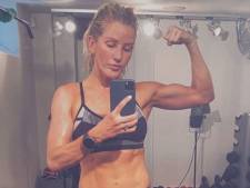 Ellie Goulding breekt lans voor gespierde vrouwen: ‘Niet eng om sterk te zijn’
