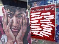 Les noms de 20 membres du cercle Reuzegom inscrits en graffiti dans le centre de Gand