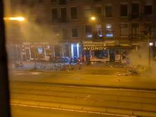 Ooggetuige filmt plofkraak bij avondwinkel in Amsterdam