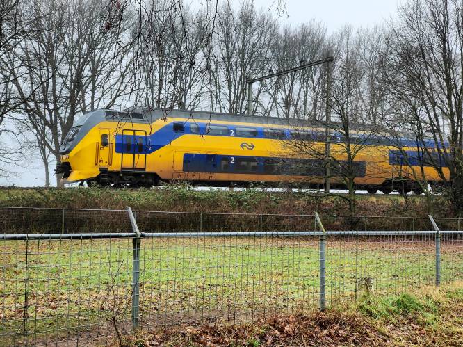 Drie dagen geen trein tussen Arnhem en Nijmegen na ontdekking scheuren; ‘Alleen op pad als noodzakelijk’  