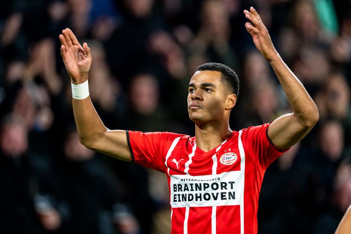 Cody Gakpo scoorde in de 58ste minuut, maar viel kort daarna geblesseerd uit.