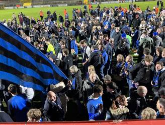 Spelers van FCV Dender vieren promotie naar Jupiler Pro League uitbundig: “Terecht naar eerste? Wie anders?