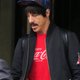 Hoe Anthony Kiedis stommelings leven van baby redde tijdens topless Carpool Karaoke