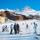 Bij gebrek aan ‘echte’ sneeuw zorgt de ski-industrie zelf maar voor de winter