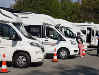 Veilig de baan op met je caravan of motorhome? Verkeerspost wegpolitie Gentbrugge helpt je op weg tijdens infodag   
