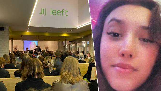 Guitige lach van verongelukte Ikram (17) galmt door aula tijdens afscheidsplechtigheid: “Jouw stem zal ik nooit kunnen vergeten”
