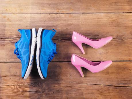 Exit les talons, vive les baskets
