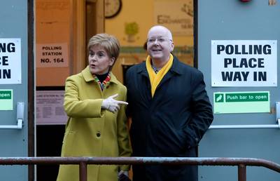 Echtgenoot van Schotse ex-premier aangehouden wegens gesjoemel met campagnegeld