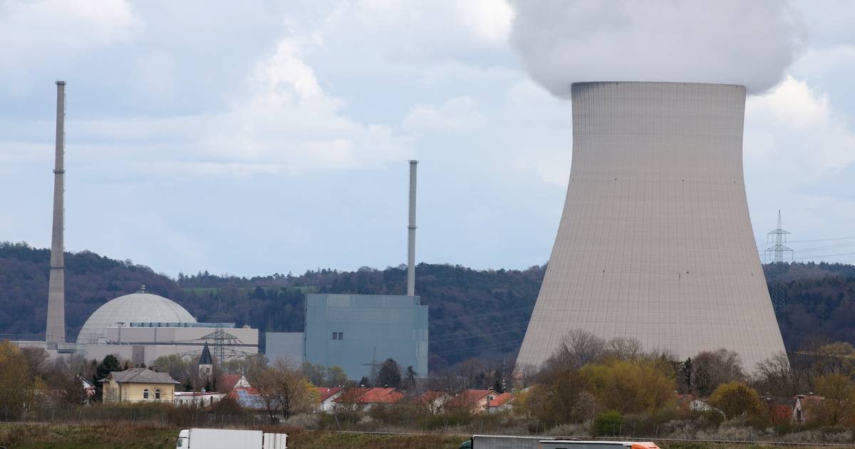 В субботу Германия закрывает свою последнюю атомную электростанцию ​​|  снаружи