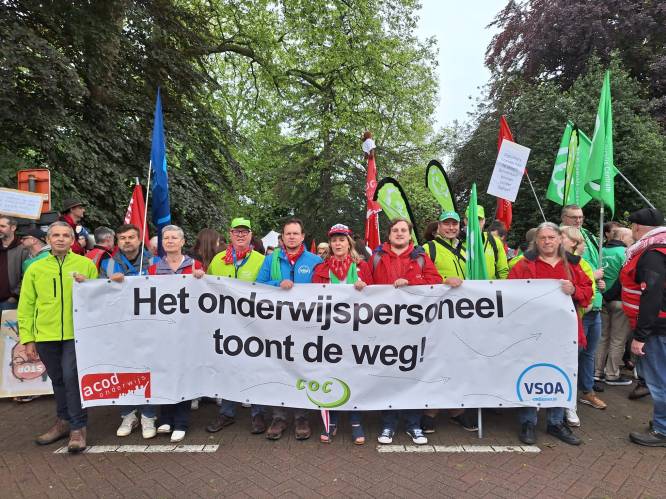 2.000 leerkrachten op straat voor vijfde actiedag in het onderwijs: “Rapport Van Damme is een flop”