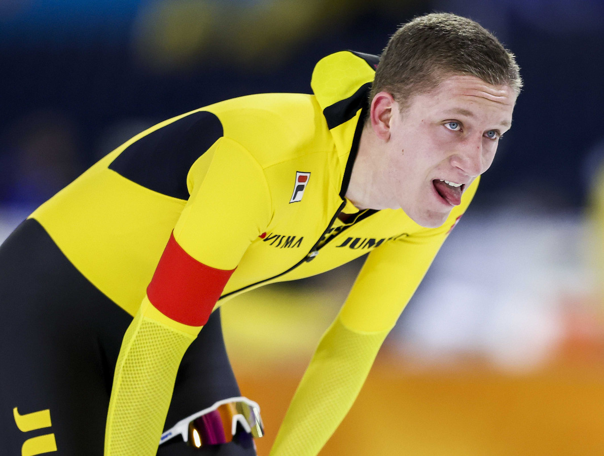 Beau Snellink mag niet starten op WK allround ‘Mijn grootste nachtmerrie is uitgekomen’ Foto