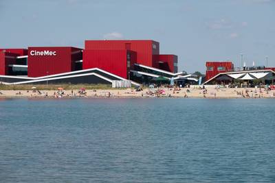 1.400 handtekeningen voor petitie  tegen drijvende villa's Lentse Plas