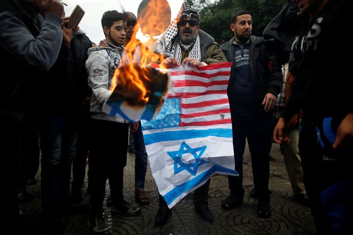 De Palestijnen zijn woedend op de VS omdat ze Jeruzalem als hoofdstad van Israël uitriepen.