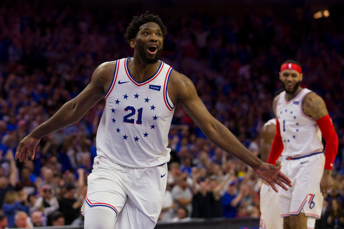 Joel Embiid is de gevierde man bij de 76ers.