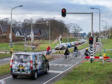 Ondanks 15.000 snelheidsboetes voelt beruchte Westerparklaan veiliger: ‘Op school waarschuwen we elkaar voor deze plek’