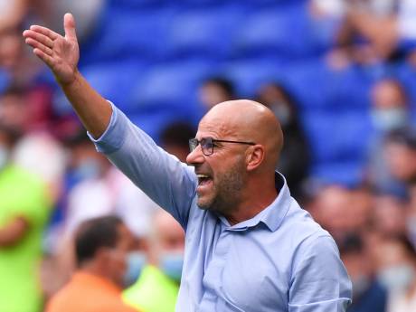 Tussen Peter Bosz en PSV zijn ‘stevige gesprekken’ gaande over de spelersgroep en transfers