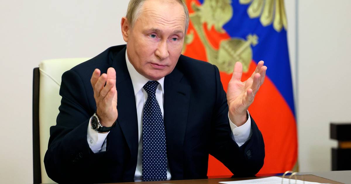 Путину сегодня исполняется 70 лет: в этом году ни водки, ни хоккея, ни подарков |  За рубежом