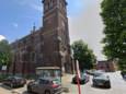 De parkeerplaatsen aan de kerk in Ruisbroek zullen tijdelijk verdwijnen.