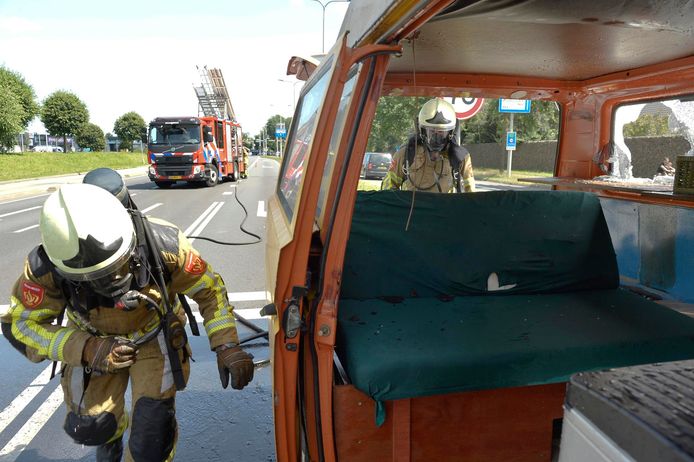Camper in brand in Breda.