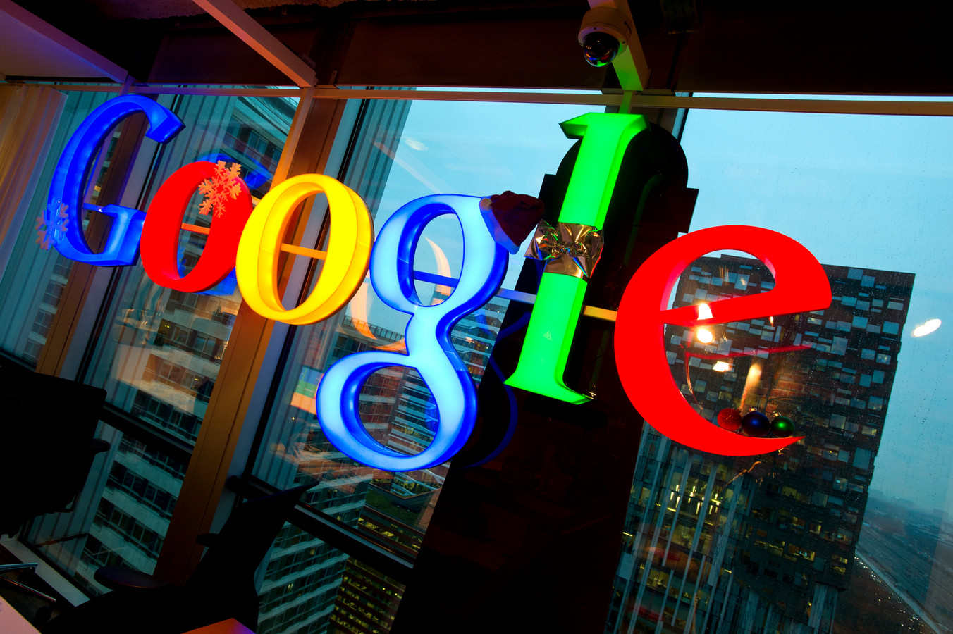 Objet principal de la plainte de Getty Images: les changement effectués en 2013 sur Google Images qui incitent, selon l'agence, au piratage.