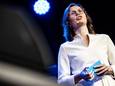 Mirjam Bikker geeft voor het eerst een speech als partijleider van de ChristenUnie tijdens het 48ste partijcongres in Apeldoorn