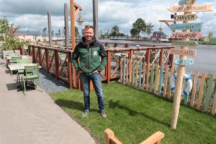 Eigenaar Michael van Hoorne is trots op Vakantiepark Molenwaard. Het restaurant en het terras zijn straks ook voor niet-gasten toegankelijk.