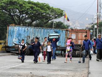 Duizenden Venezolanen vluchten naar Colombia via humanitaire corridor
