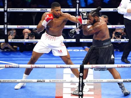 Oud-wereldkampioen Antony Joshua wint op punten van taaie Amerikaan Franklin