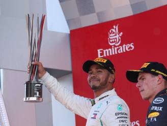 Hamilton knalt in Barcelona met sprekend gemak naar tweede opeenvolgende zege, Vandoorne haalt finish niet